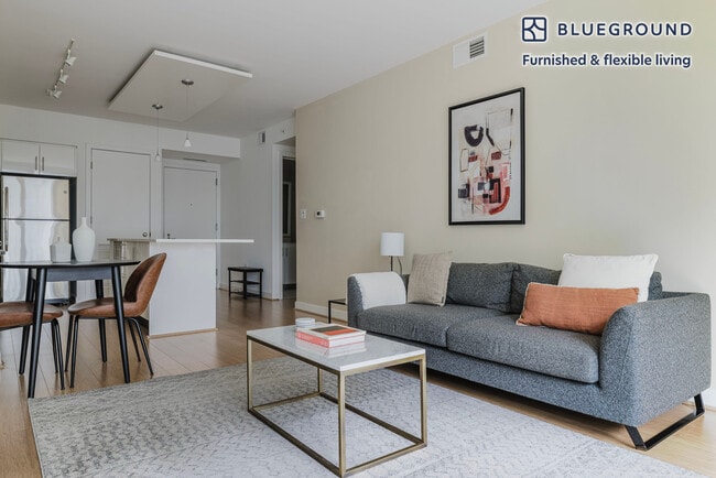 Photo - 825 10th St NW Unit FL8-ID928