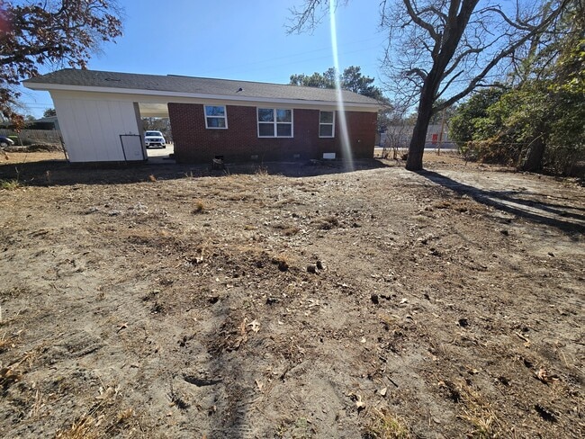 1401 Morrison Ave