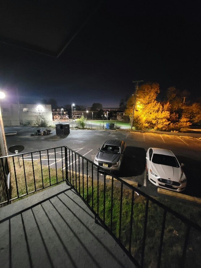 Building Photo - 13540 Superior Ave Unit 212