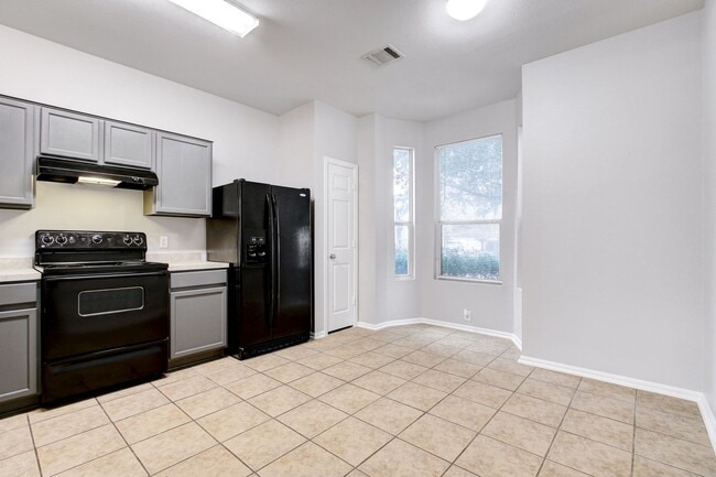 Photo - 3-Bedroom Townhouse with Open Floor Plan and Spacious Backyard Near Lackland AFB