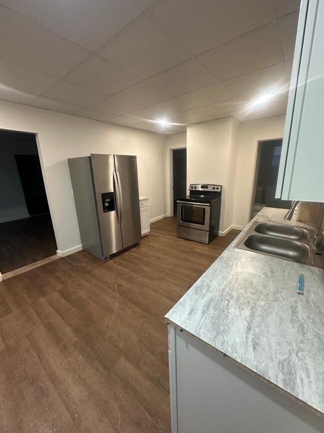 Building Photo - 54 Knox St