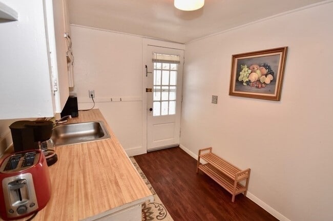 Photo - 58 S East St