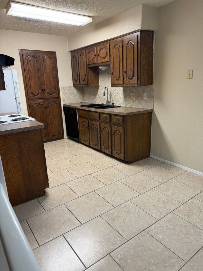 Photo - Centrally Located 1 Bedroom Unit