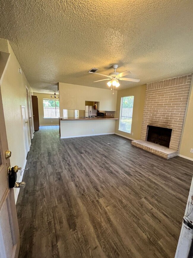 Photo - 2101 Granberry Dr Unidad 2101 B Granberry Dr.