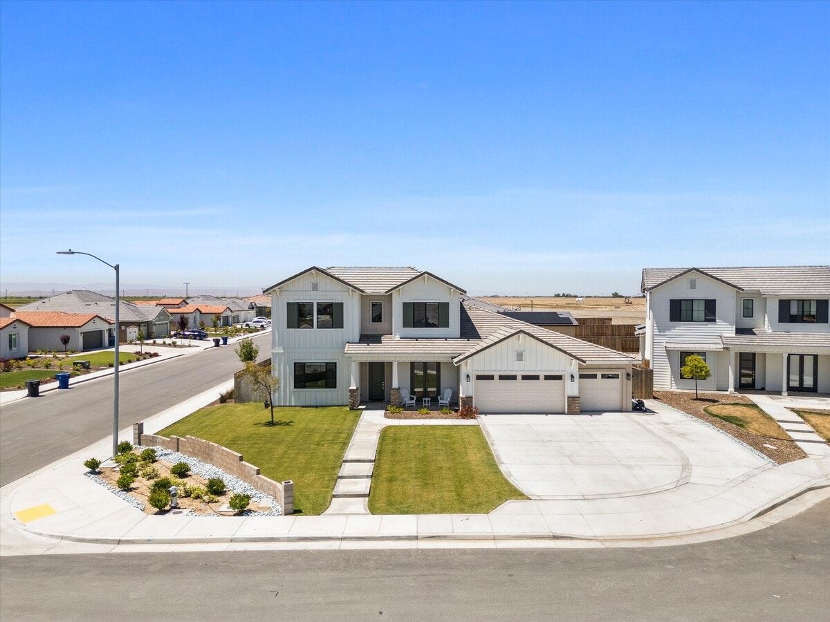 Photo - 815 Gilsum Ct