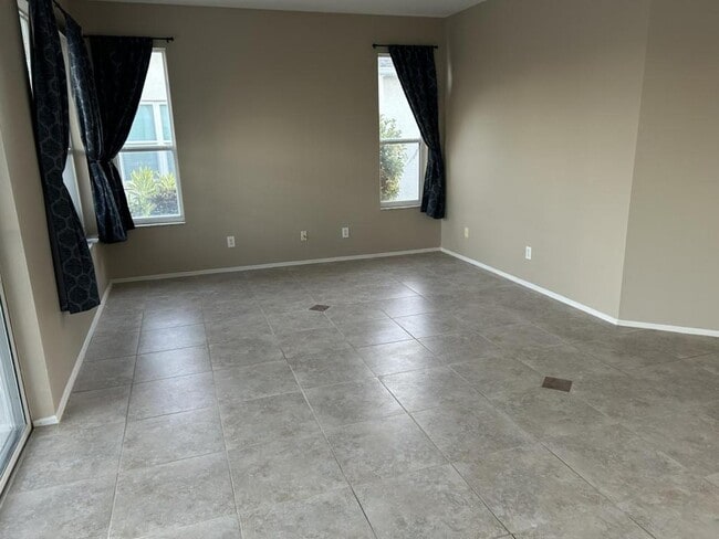 Photo - 6323 Sturbridge Ct