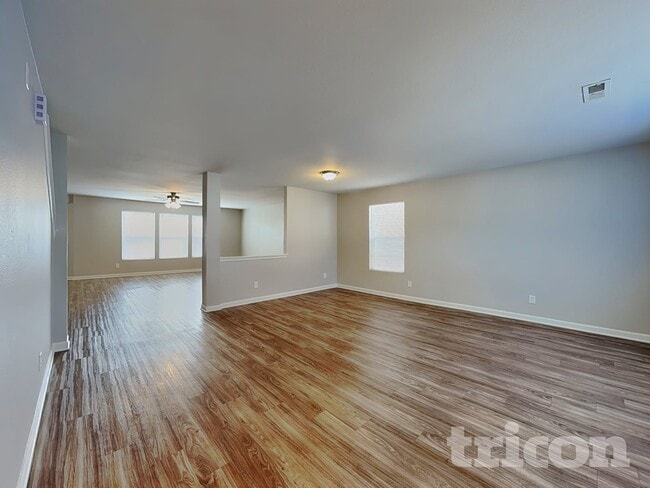 Photo - 1351 Waterlily Lane