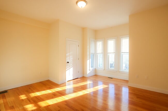 Photo - 29-31-33 Highland Ave. Unit 3