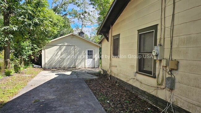 Photo - 873 Melson Ave