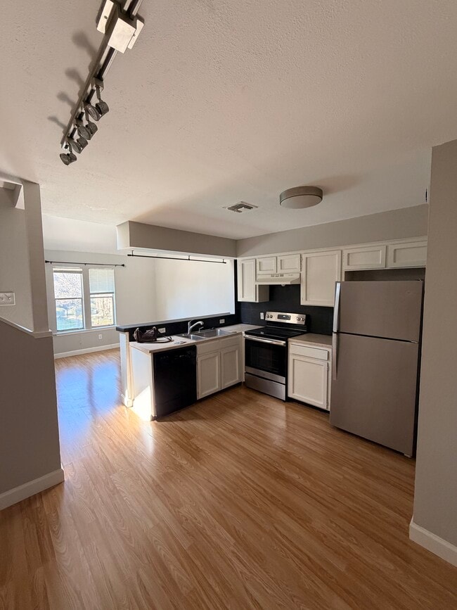 Photo - 5608 Cougar Dr Unit 219