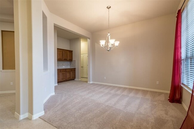 165 Lady Bird Ln