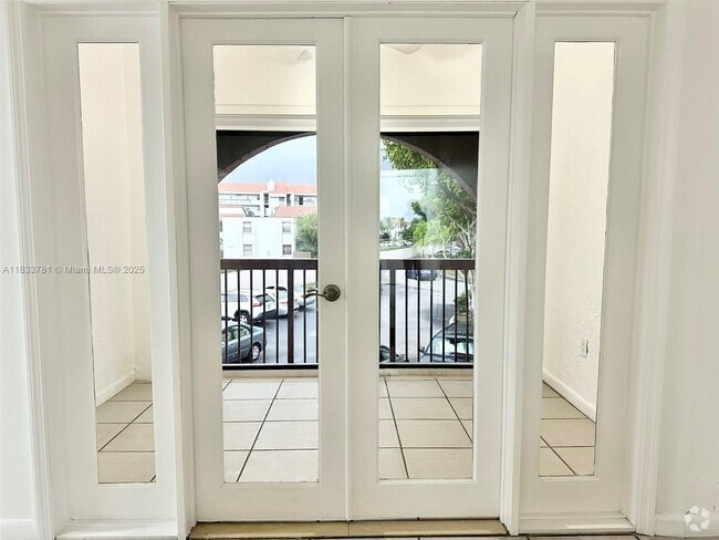 Building Photo - 10237 NW 9th St Cir Unit 210-4 Rental