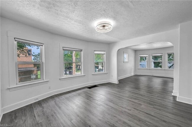 Photo - 4302 W 30th St Unit UP