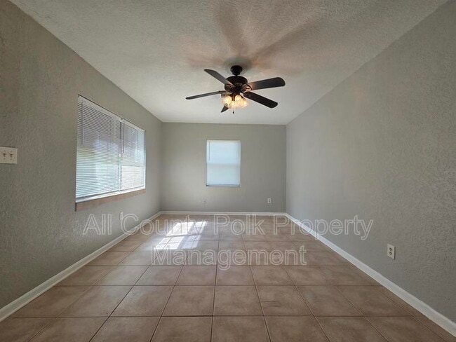 Photo - 4344 Hedge Dr E