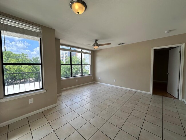 Photo - 2409 Leon St Unit 205
