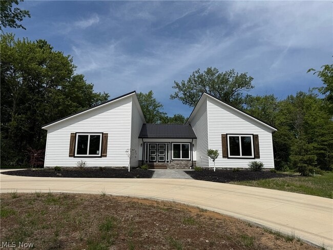 Building Photo - 3940 Ellendale Rd