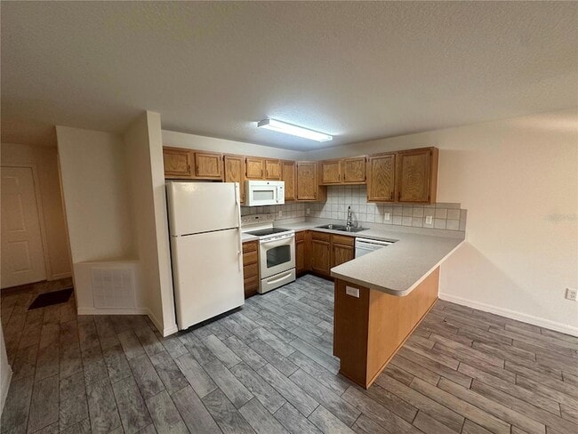 809 Dennis Ave
