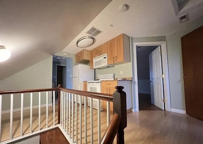 Photo - 20 Pearl St Unit 3