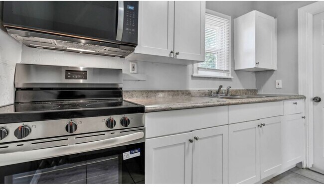 Photo - 3060 21st Ave S Unit 3060 21st Ave S Front