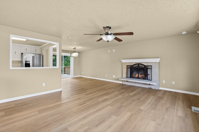 Photo - 6021 98th St NE