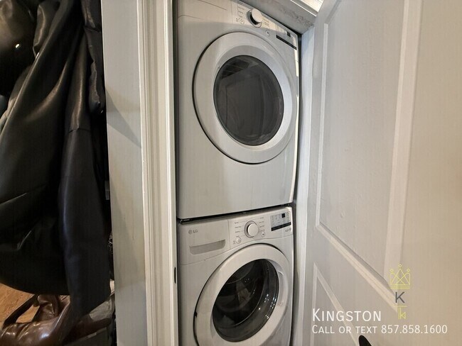 Photo - 8 Nira Ave Unit 4R