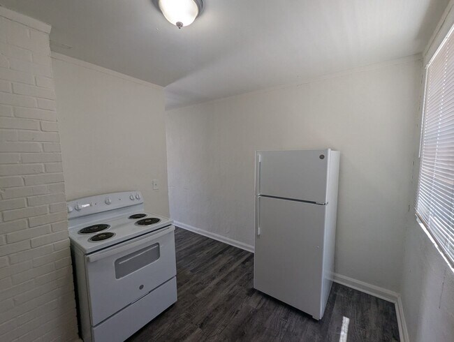 Hillcrest Apartments
