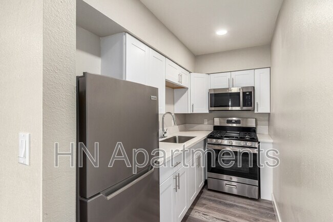 Photo - 8639 N 7th St