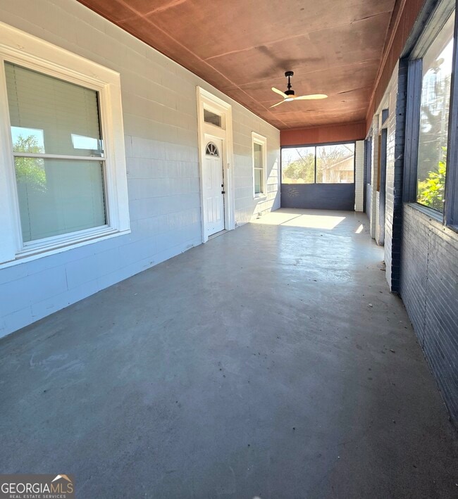 Photo - 1492 Virginia Ave