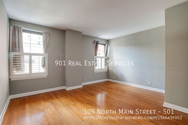 109 N Main St