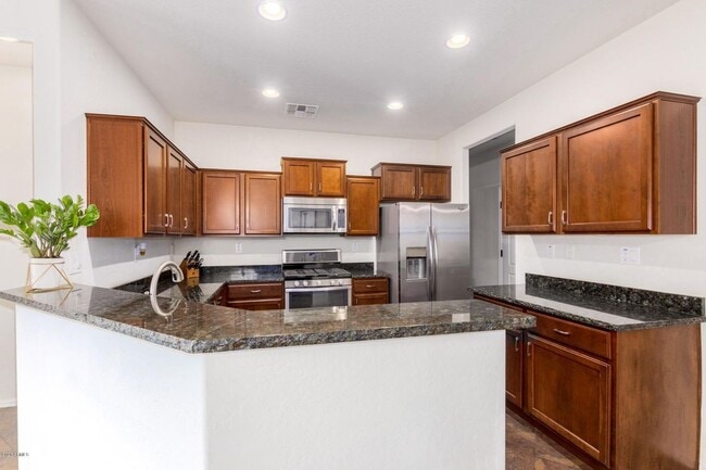 Photo - Gorgeous 3bed/2bath single level home in North Peoria!! Best Schools !!