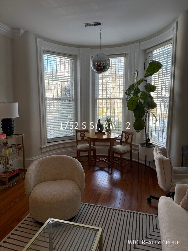 Photo - 1752 S St NW Unidad 2