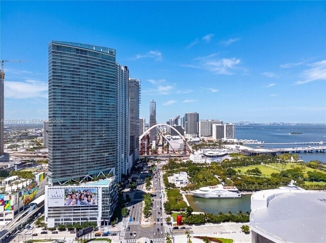 Photo - 888 Biscayne Blvd