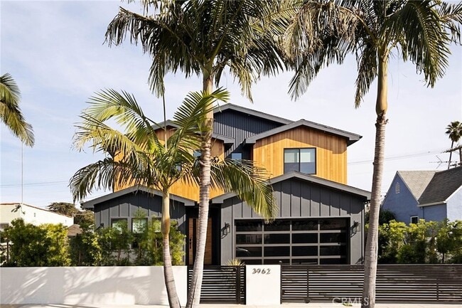 Building Photo - 3962 Alla Rd