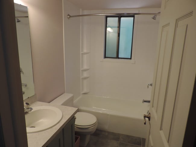 Photo - 1208 1420 St S Unit 39