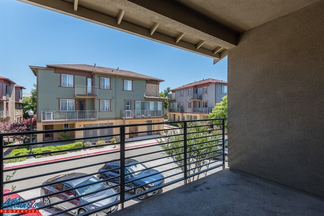 Photo - Japantown Townhouse | Stainless Steel Appliances | Central A/C