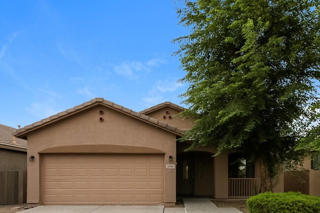 Building Photo - 5519 W Vineyard Rd Rental