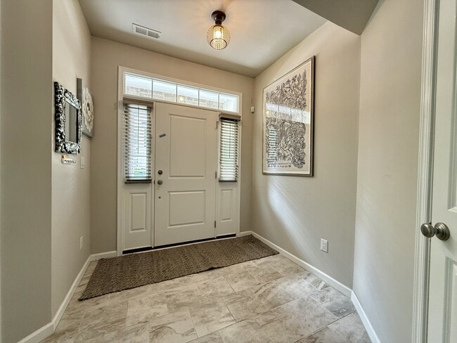 Photo - 2731 S Spurway Dr