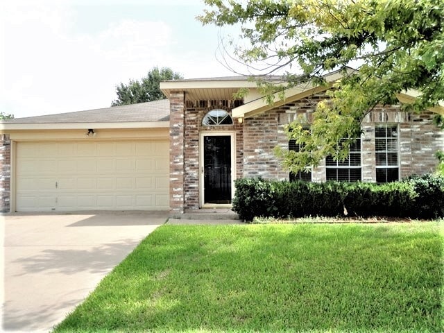 Building Photo - 10236 Westward Dr Rental