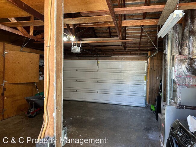 Photo - 5 br, 2.5 bath House - 1397 Searcy Dr