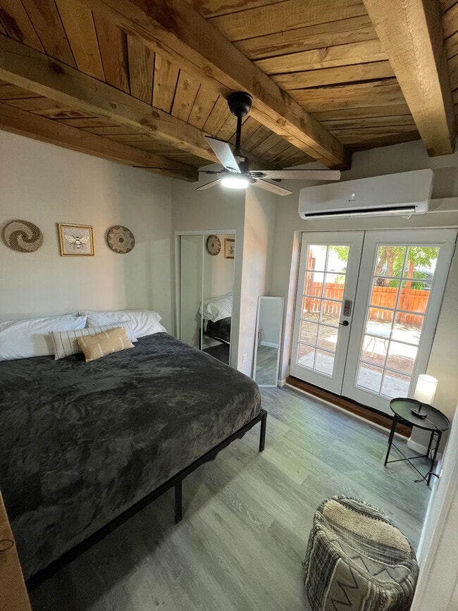 Photo - 1204 Sawmill Rd NW