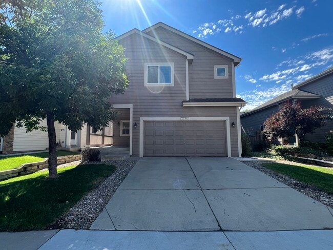 Building Photo - Spacious 4 Bedroom House in Firestone Avilable August!