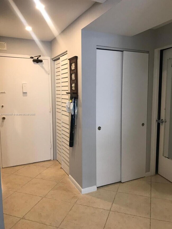 Photo - 401 Ocean Dr Unidad 909