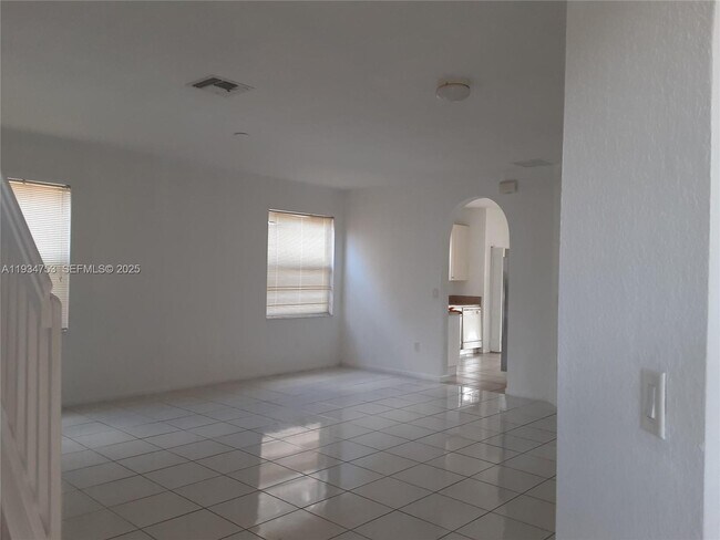 Photo - 3760 NE 9th Ct