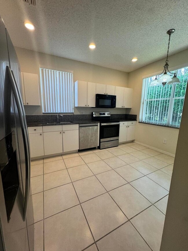 Photo - 10895 Fillmore Dr