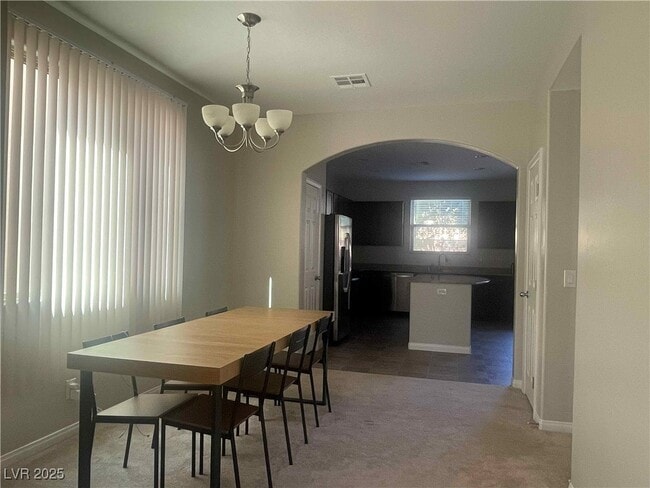 Photo - 242 Botanic Gardens Dr