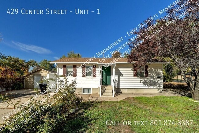 Building Photo - 429 Center St Unit 1