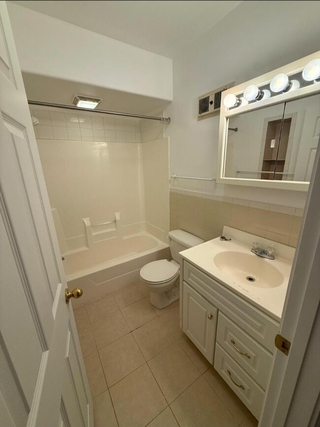 Photo - 318 Liberty St