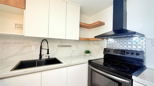 Photo - 1465 NE 123rd St Unit 715