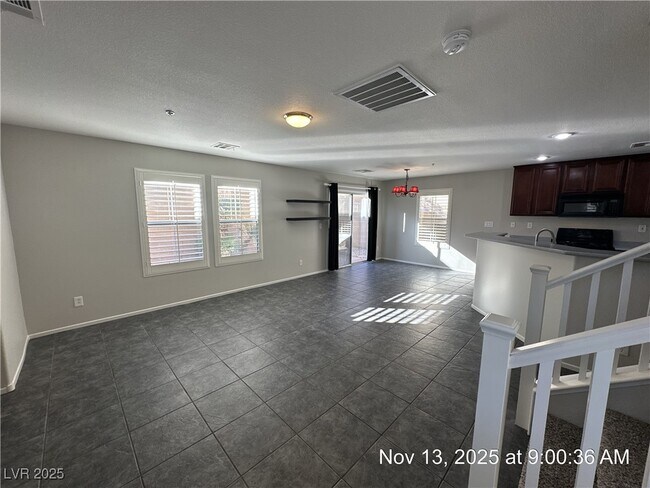 Photo - 179 Desert Pond Ave House