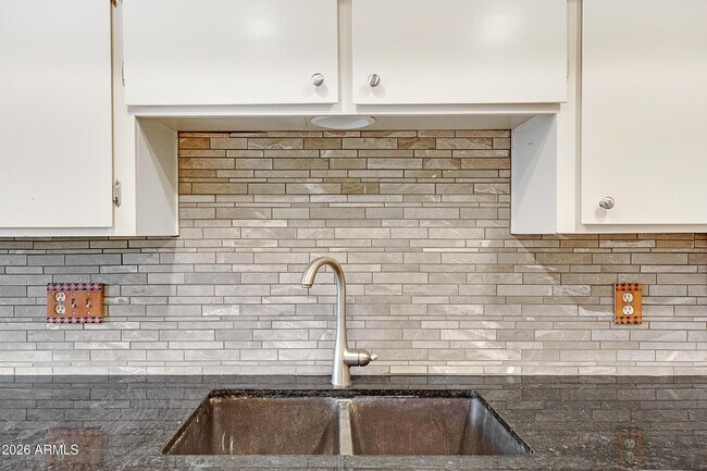 Photo - 1036 E Geneva Dr